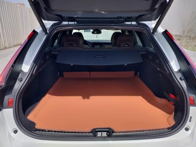 Volvo V90 2024, фото 11