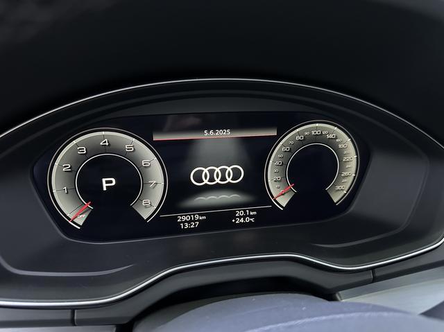Audi Q5L Sportback 2022, фото 11