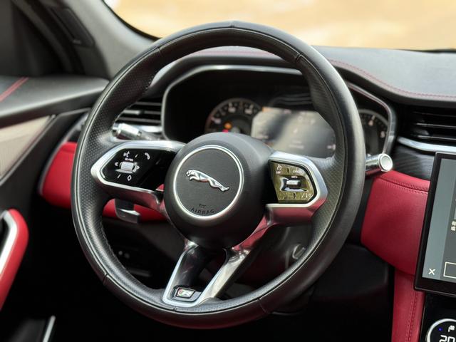 Jaguar F-PACE 2023, фото 4