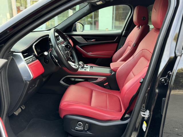 Jaguar F-PACE 2023, фото 6