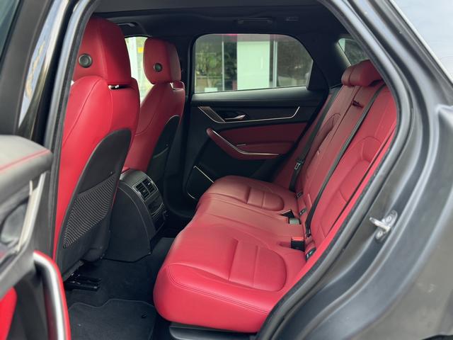 Jaguar F-PACE 2023, фото 7