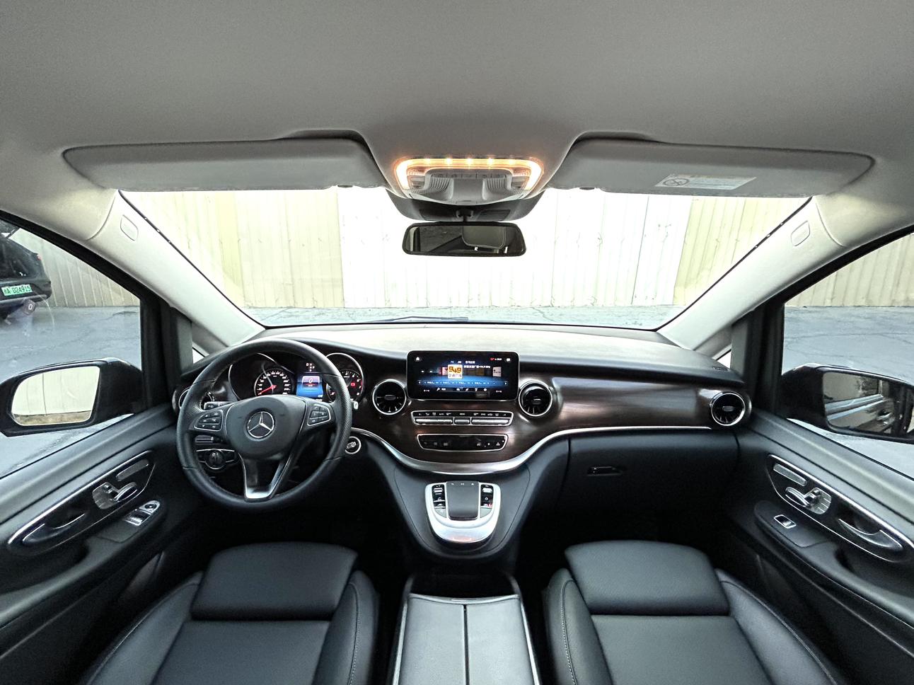 Mercedes-Benz V-Class 2022, фото 5