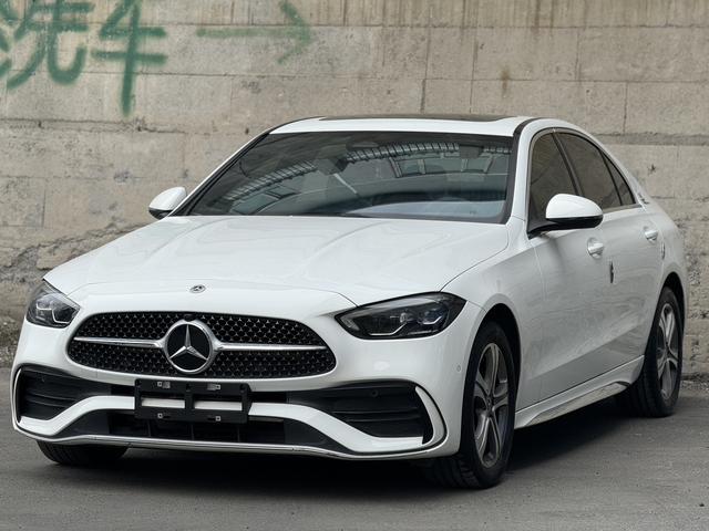 Mercedes-Benz C-Class 2022, 1.5 л турбо, автомат, задний, пробег 30 000 км — авто из Китая с пробегом