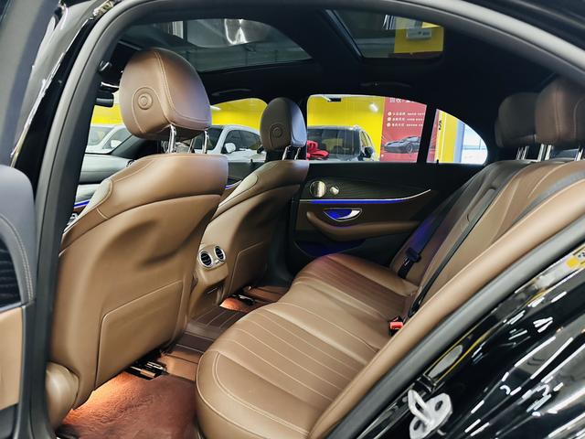 Mercedes-Benz E-Class 2023, фото 8