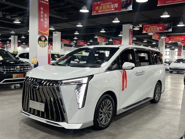 GAC M8 2023, 2 л турбо, автомат, передний, пробег 14 000 км — авто из Китая с пробегом