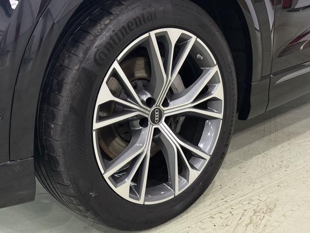 Audi Q8 2023, фото 15