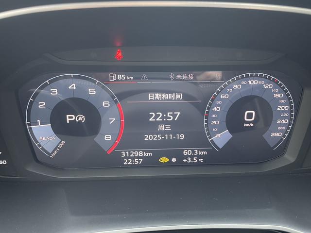 Audi Q3 Sportback 2022, фото 2
