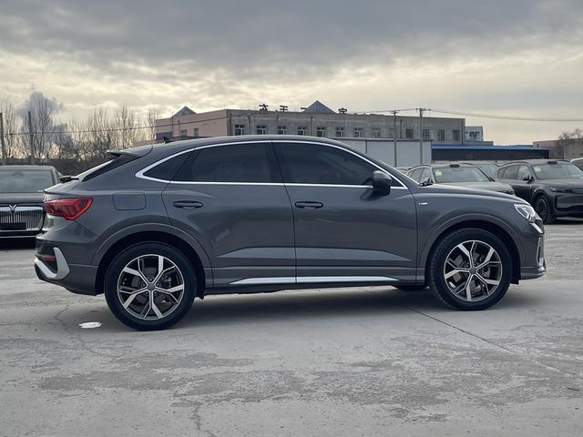 Audi Q3 Sportback 2022, фото 8