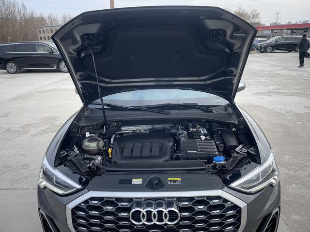 Audi Q3 Sportback 2022, фото 9
