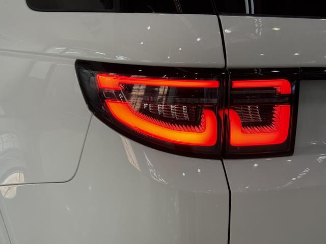 Land Rover Discovery Sport 2022, фото 12