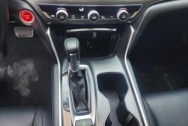 Honda Accord 2022, фото 16