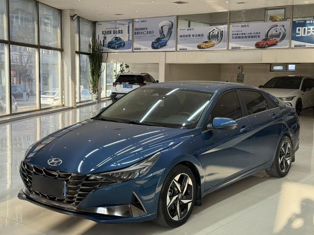 Hyundai Elantra 2022, 1.5 л, вариатор (CVT), передний, пробег 28 000 км — авто из Китая с пробегом