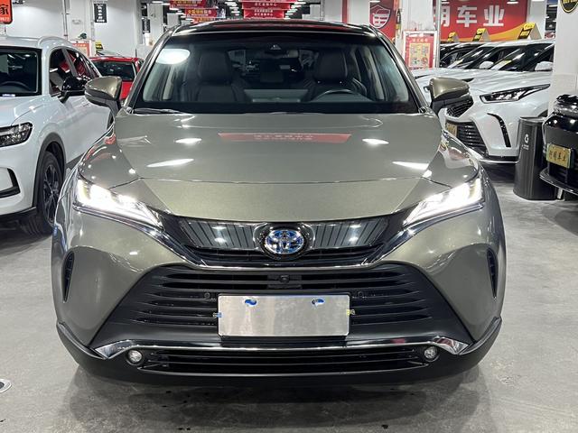 Toyota Harrier 2023, фото 2