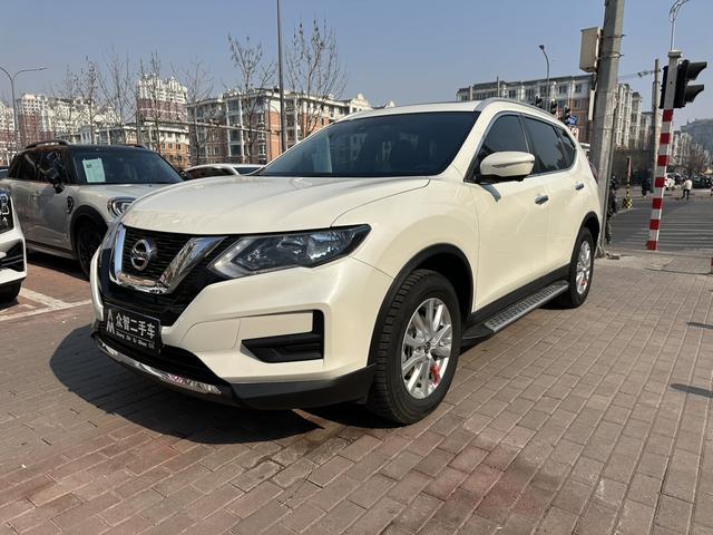 Nissan X-Trail 2023, 2 л, вариатор (CVT), передний, пробег 29 000 км — авто из Китая с пробегом