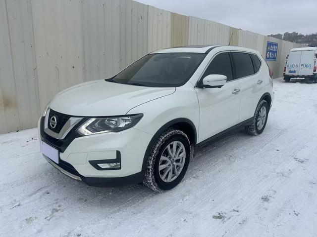 Nissan X-Trail 2021, 2 л, вариатор (CVT), передний, пробег 43 000 км — авто из Китая с пробегом