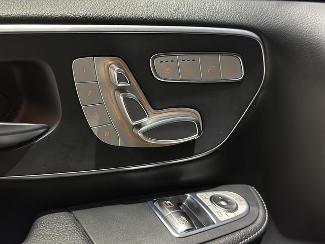 Mercedes-Benz V-Class 2022, фото 26