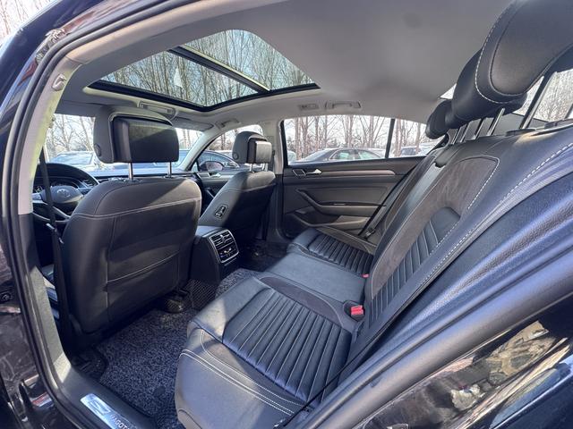 Volkswagen Passat 2021, фото 5