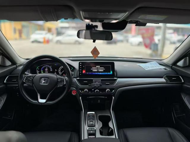 Honda Accord 2022, фото 5