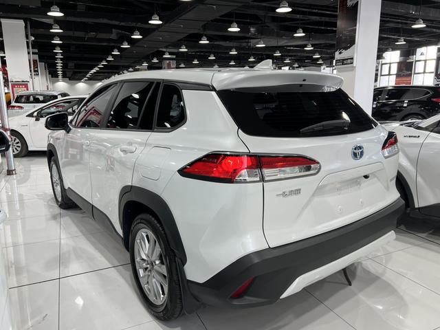 Toyota Corolla Cross 2024, фото 7