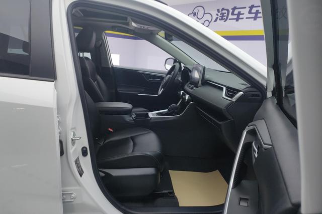 Toyota RAV4 2022, фото 6