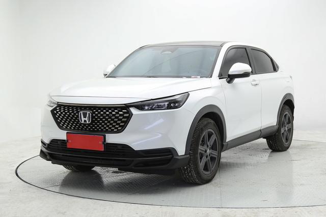 Honda XR-V 2023, 1.5 л, вариатор (CVT), передний, пробег 27 000 км — авто из Китая с пробегом
