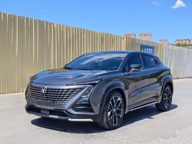 Changan UNI-T 2023, 1.5 л турбо, робот (DCT), передний, пробег 40 000 км — авто из Китая с пробегом
