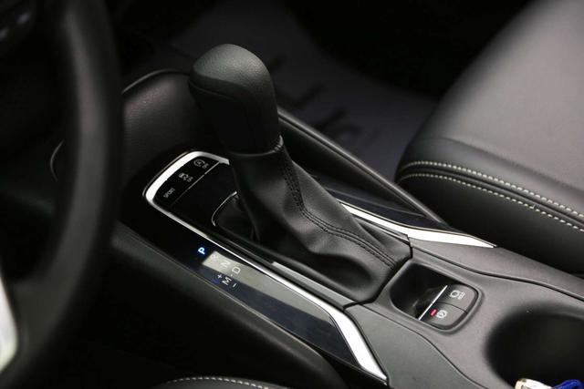 Toyota Corolla 2022, фото 14