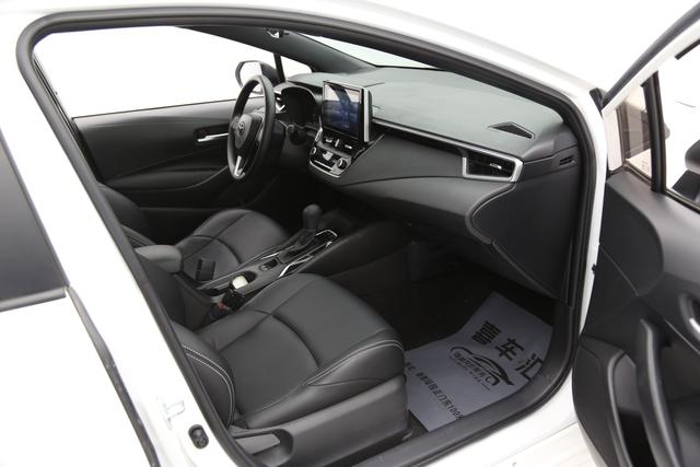 Toyota Corolla 2022, фото 15