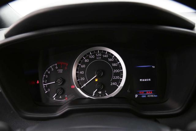 Toyota Corolla 2022, фото 17