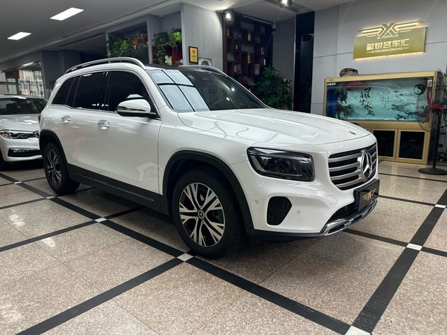Mercedes-Benz GLB 2024, фото 3