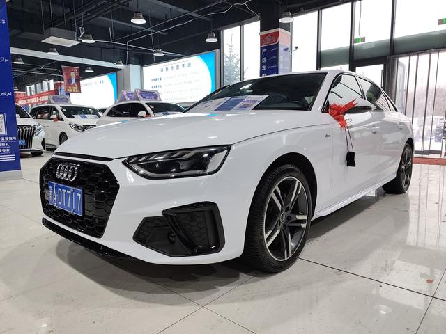 Audi A4L 2022, 2 л турбо, робот (DCT), передний, пробег 63 000 км — авто из Китая с пробегом