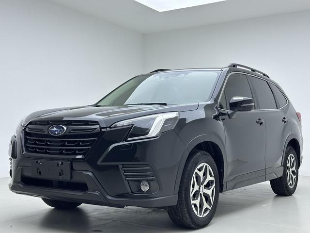 Subaru Forester 2022, 2 л, вариатор (CVT), полный, пробег 45 000 км — авто из Китая с пробегом