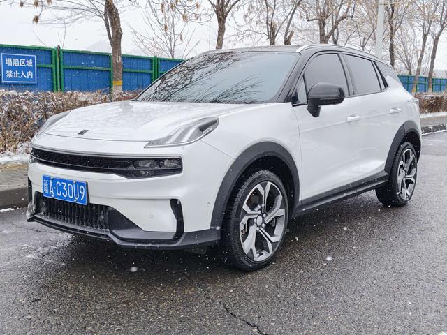 Lynk & Co 06 2023, 1.5 л турбо, робот (DCT), передний, пробег 40 000 км — авто из Китая с пробегом