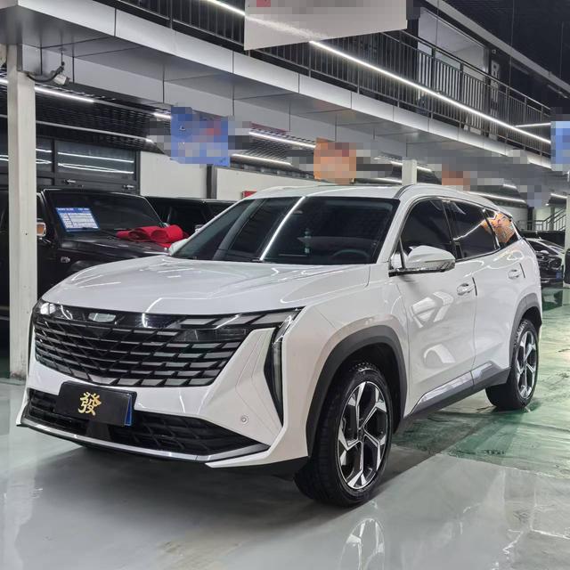 Geely Boyue L 2024, 1.5 л турбо, робот (DCT), передний, пробег 20 000 км — авто из Китая с пробегом