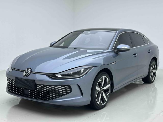 Volkswagen Lingdu 2022, 1.4 л турбо, робот (DCT), передний, пробег 50 000 км — авто из Китая с пробегом