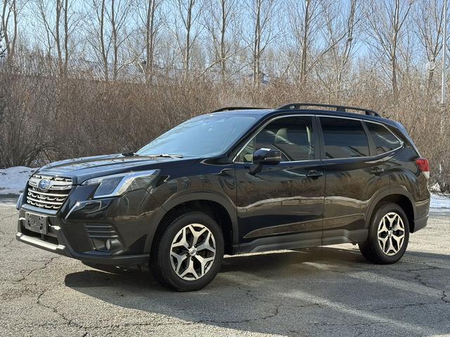 Subaru Forester 2022, 2 л, вариатор (CVT), полный, пробег 43 000 км — авто из Китая с пробегом