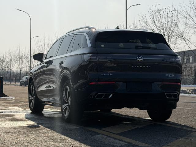 Volkswagen Tiguan 2024, фото 5