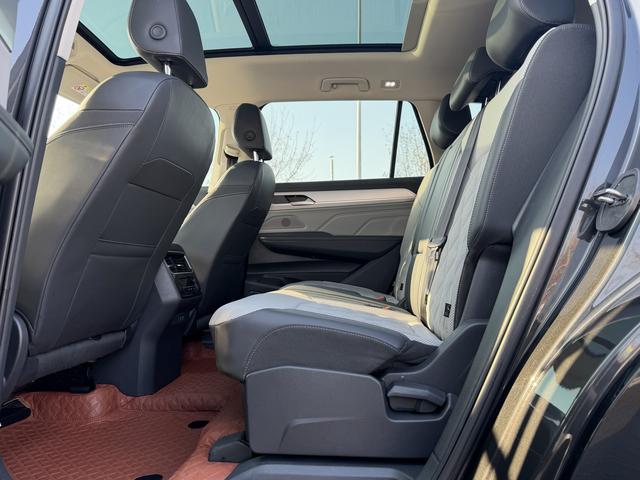 Volkswagen Tiguan 2024, фото 9