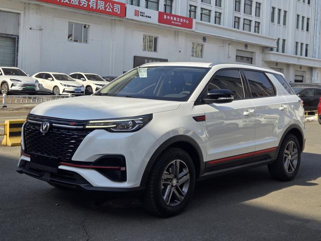 Changan CS55 PLUS 2021, 1.5 л турбо, 6-ст. механика, передний, пробег 28 000 км — авто из Китая с пробегом