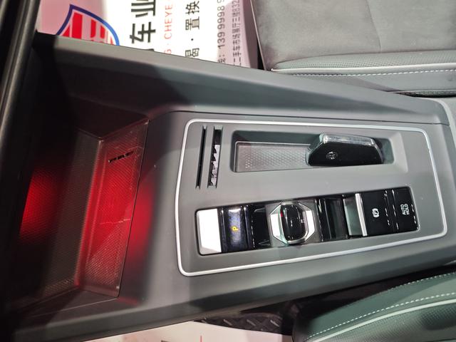 Volkswagen Golf 2023, фото 11