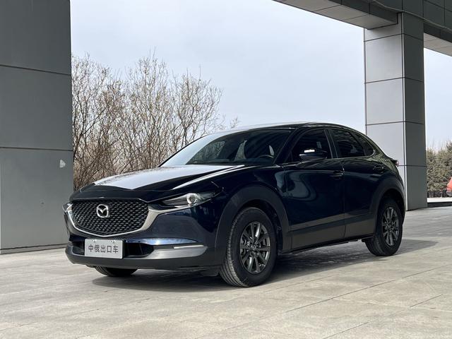 Mazda CX-30 2021, 2 л, автомат, передний, пробег 10 000 км — авто из Китая с пробегом