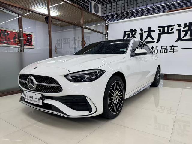 Mercedes-Benz C-Class 2022, 1.5 л турбо, автомат, задний, пробег 60 000 км — авто из Китая с пробегом