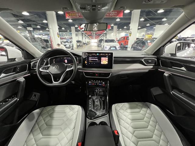 Volkswagen Tayron 2023, фото 6