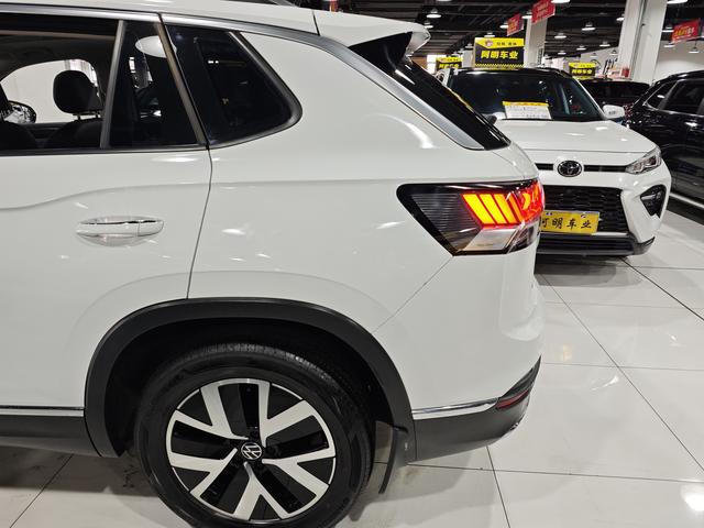 Volkswagen Tayron 2023, фото 13
