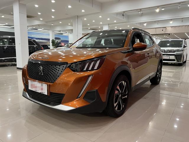 Peugeot 2008 2022, 1.2 л турбо, робот (DCT), передний, пробег 100 км — авто из Китая с пробегом