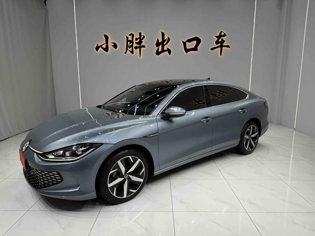Volkswagen Lingdu 2023, 1.4 л турбо, робот (DCT), передний, пробег 12 000 км — авто из Китая с пробегом