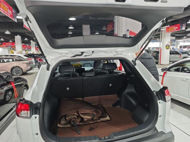 Toyota Corolla Cross 2026, фото 14