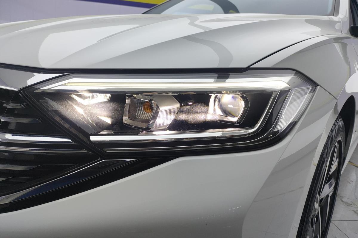 Volkswagen Jetta 2024, фото 3