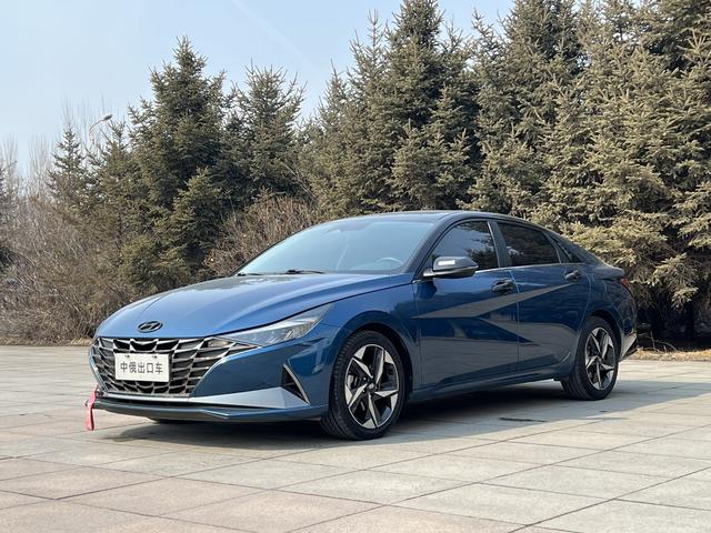 Hyundai Elantra 2022, 1.5 л, вариатор (CVT), передний, пробег 55 000 км — авто из Китая с пробегом