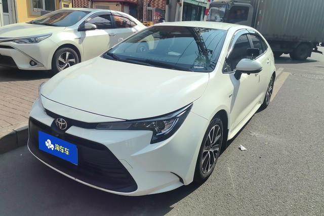 Toyota Corolla 2024, 1.8 л, вариатор (CVT), передний, пробег 93 300 км — авто из Китая с пробегом